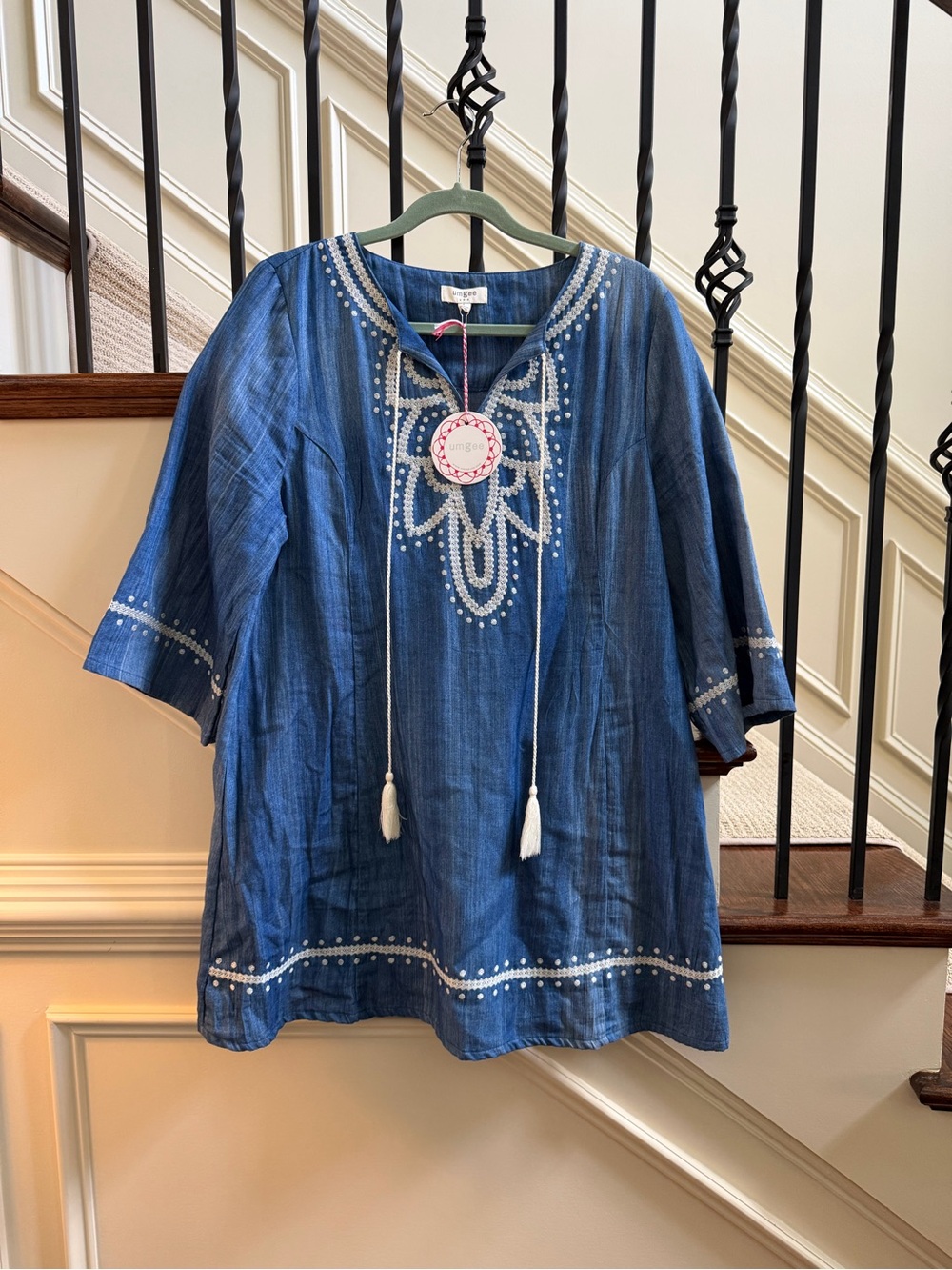 NEW UMGEE Chambray Embroidered Women's Tunic Top large